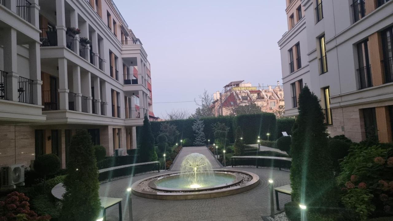 Apartment In Evargreen Complex With Terrace Varna Esterno foto