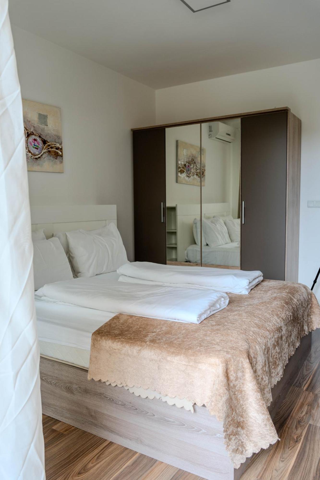 Apartment In Evargreen Complex With Terrace Varna Esterno foto