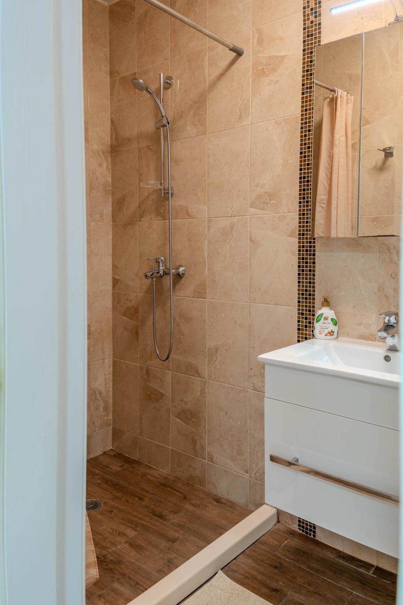 Apartment In Evargreen Complex With Terrace Varna Esterno foto